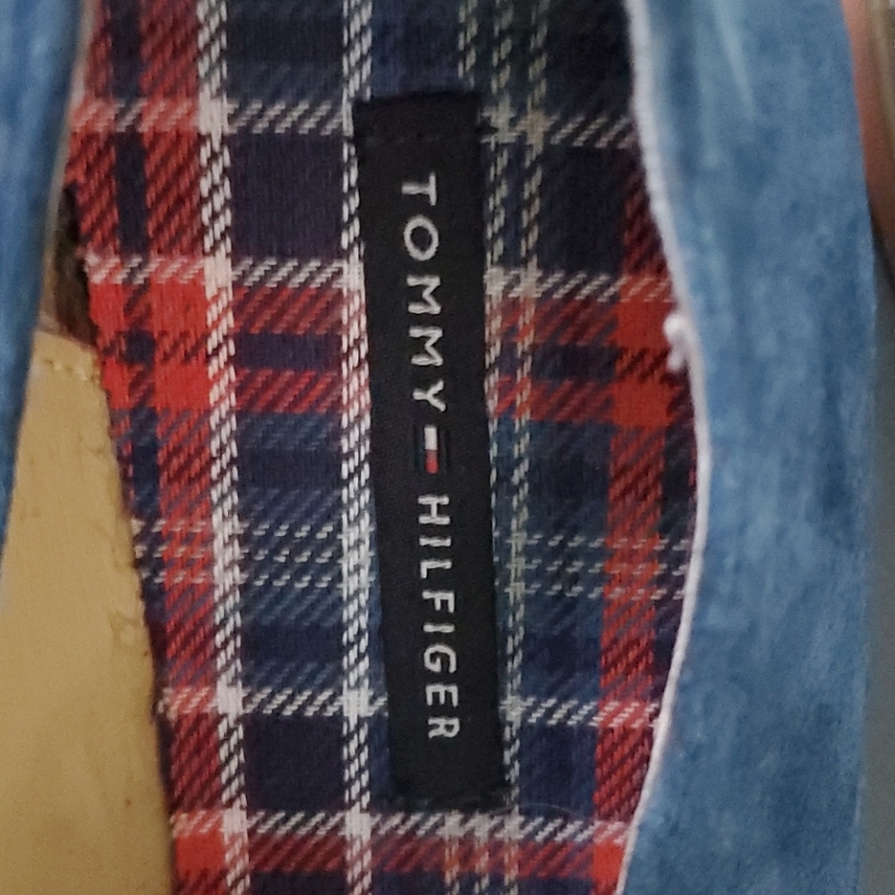 Tommy Hilfiger Womens Shoes - Picture 2 of 4